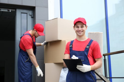 Moving van service suited to South Kensington residential streets