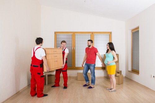 Man and van removals for flats, offices, and local deliveries in Southkensington