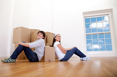Local moving team handling access challenges in South Kensington