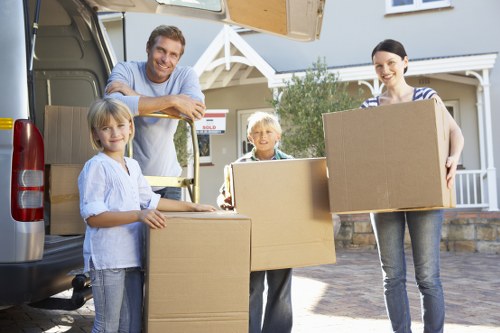 Residential and office moving support in Southkensington