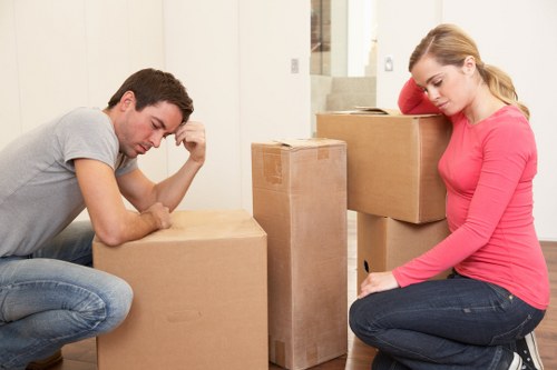 Local moving van support for flats and period homes in South Kensington