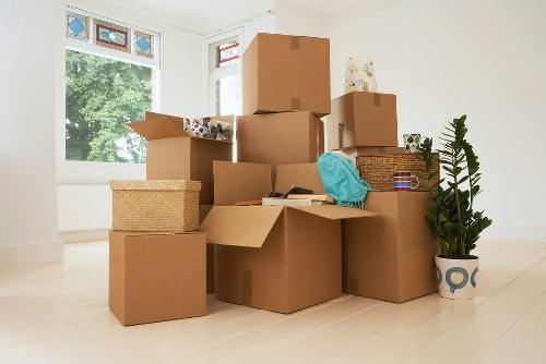 Planning a smooth move with local house movers in South Kensington