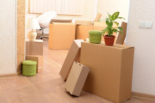 Commercial packing and unpacking support in Southkensington